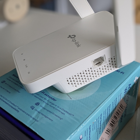 TP-Link AC1200 RE315 Wi-Fi Extenders - Picture 7 of 16